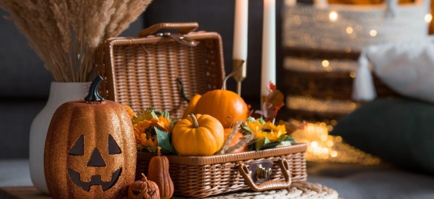 A,Wicker,Basket,With,Pumpkins,,Jack's,Pumpkin,And,Candles,In